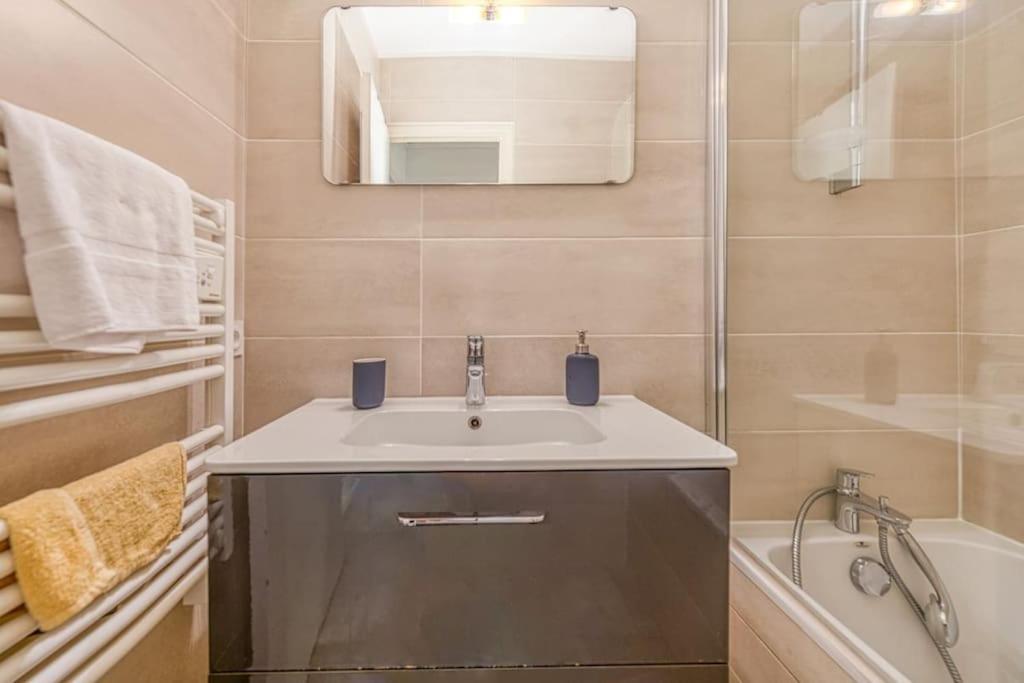 Centre Grenoble, Charmant, Avec Une Chambre Exteriör bild