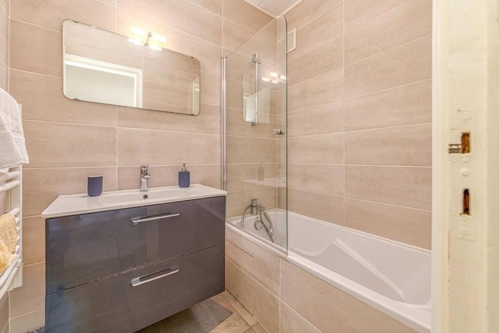 Centre Grenoble, Charmant, Avec Une Chambre Exteriör bild